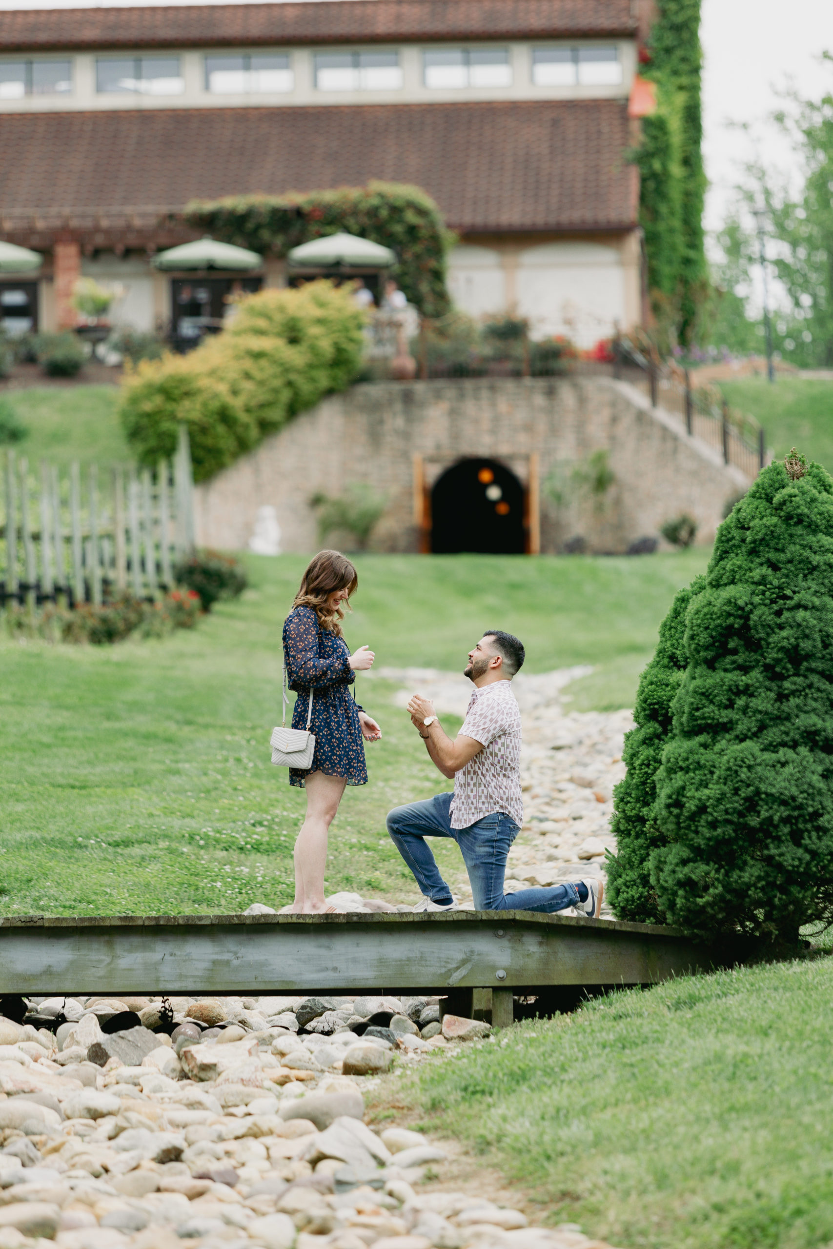 Popping the question on the bridge
