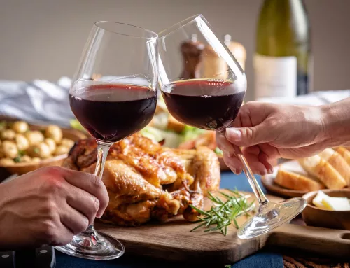  Which Wines to Bring to Thanksgiving Dinner 2025